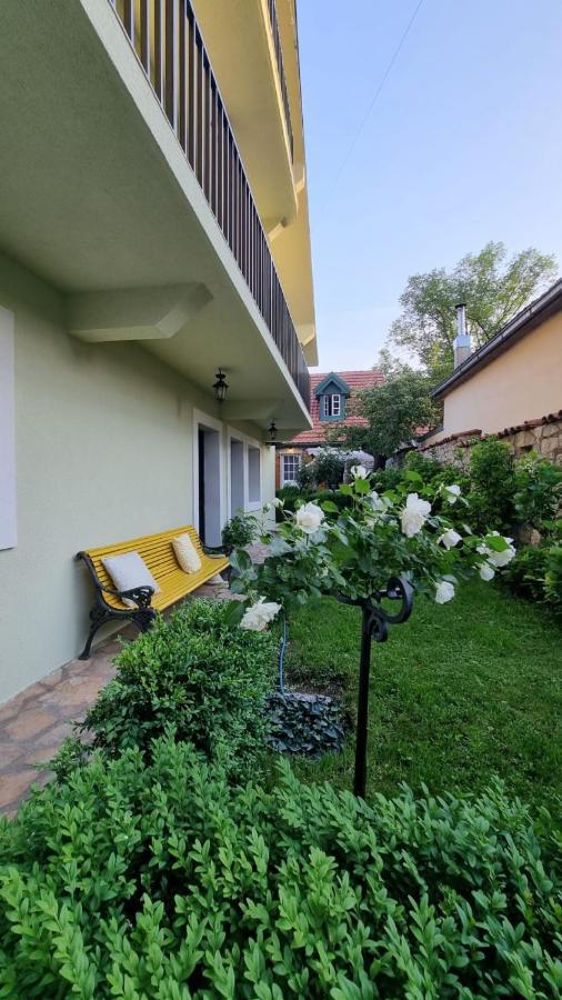 Apartman L&M Цетине Экстерьер фото