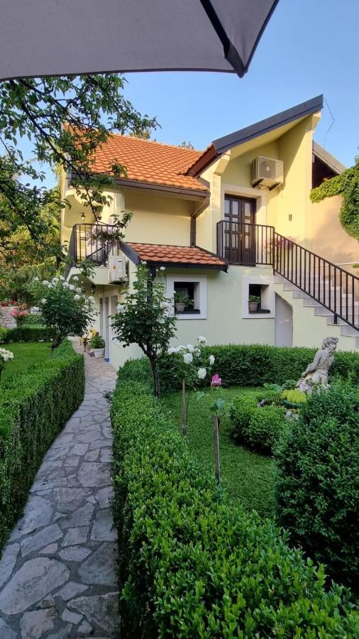 Apartman L&M Цетине Экстерьер фото